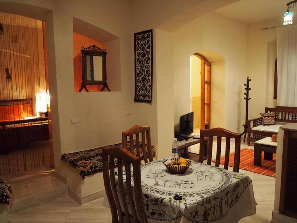 Nile Compound 3* Louxor